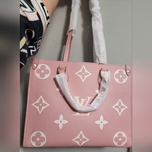 Pink Monogram on the go Tote Bag
